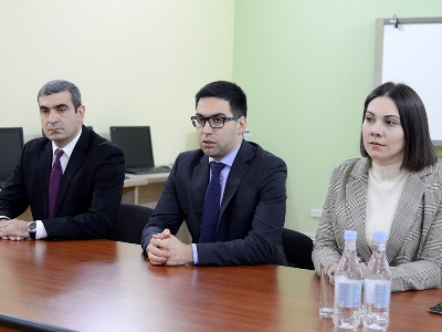 Armenian justice minister introduces new Probation Service chief