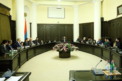 Կառավարությունում քննարկվել են պետություն-եկեղեցի հարաբերությունների հարկային ոլորտի հարցեր