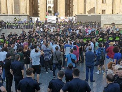 37 detained at rally near Georgian parliament: 4 protesters and 2 law enforcement officers injured