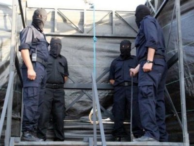 Egypt sentences 7 people to death