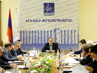 Yerevan Municipality hosts open public hearings over 2020 Budget and city development plans