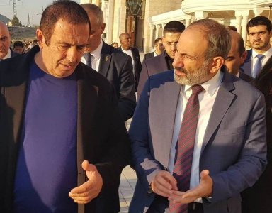 «Իրատես». «Մեծերն» ու «փոքրերը». Ինչ է լինելում, երբ բիզնես շահեր ունեցող Ծառուկյանը սկսում է լուրջ նկրտումներ ունենալ