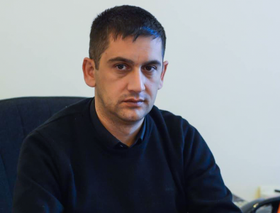 «Ժողովուրդ». Կեղծ դիպլոմով աշխատանքի ընդունվելու փորձ. Վայոց Ձորի նախկին փոխմարզպետին մեղադրանք է առաջադրվել