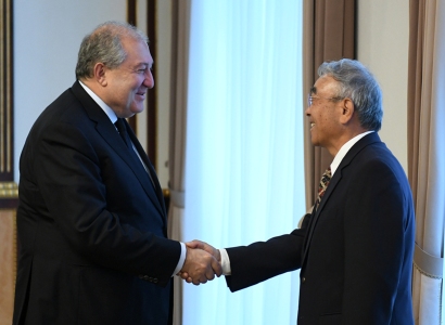 Armenia head hosts Takeo Kanade