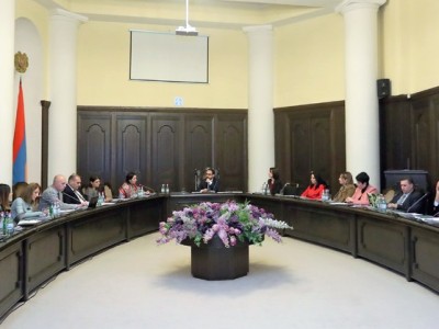 Տիգրան Ավինյանի գլխավորությամբ տեղի է ունեցել Կանանց հարցերով խորհրդի առաջին նիստը