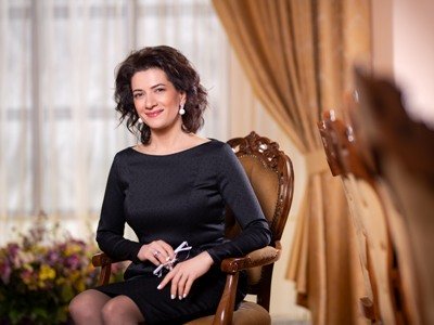 Եկեք միահամուռ ազատվենք «խոզի բդի, տոլմայի, ստալիչնիի եւ բլինչիկի» գերությունից․ Աննա Հակոբյան