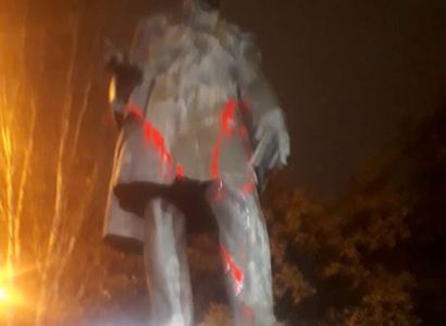 Expert examination ordered on painting of Alexander Griboyedov statue in Yerevan