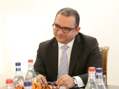 Armenian minister, Italy Ambassador discuss steps to strengthen economic cooperation