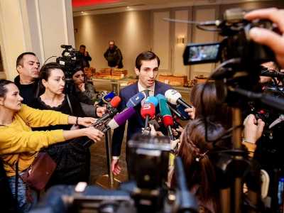 Դավիթ Խաժակյանը կշարունակի մնալ Երեւանի ավագանու անդամ. «Լուսավոր Հայաստան»