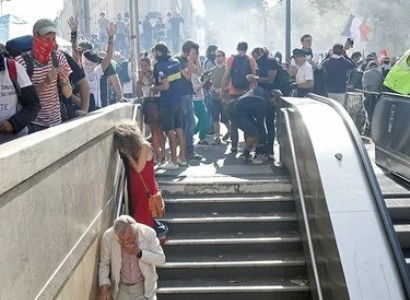 Во Франции встреча Нового года не обошлась без жертв