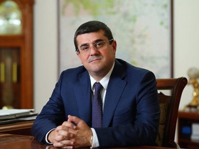 Մինչև 2025թ.-ը կավարտենք Արցախի գյուղական համայքների ներքին ճանապարհների սալապատման աշխատանքները.Ա. Հարությունյան