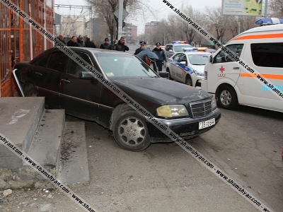 Ողբերգական դեպք Երեւանում. Վարորդի ինքնազգացողությունը վատացել է, բժիշկներին չի հաջողվել փրկել նրա կյանքը