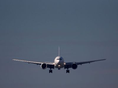 В столице Ирана разбился украинский пассажирский самолет