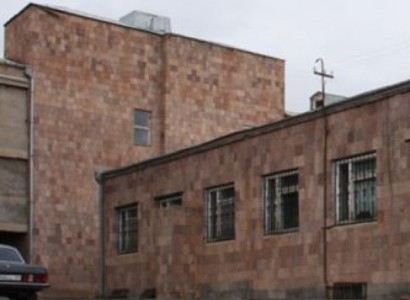 Աթոռը բարձրացրել էր, որ խփեր․ միջադեպ Նուբարաշենի հոգեբուժարանում տնօրենի եւ փոխտնօրենի միջեւ