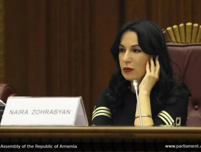 Ձեր կին գործընկերոջն են վիրավորել ու վիրավորանքը ձեր սիրած սյուժեի շրջանակում է. Ն. Զոհրաբյանը` իմքայլականներին