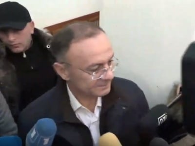 Ex-Armenia defense minister on incident in courtroom