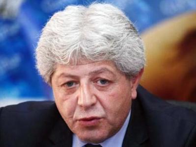 Management expert views many Armenians' behavior as anti-state