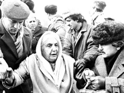 Ex-Baku refugee: Azerbaijanis were congratulating us during 1988 earthquake in Armenia