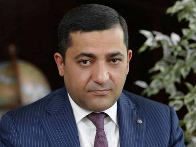 Չեմ ասելու, որ փոխված 20 վերելակները դեռ չգիտեն՝ ով է սպասարկելու և սակագին թանկանալու է, թե ոչ․ նախկին թաղապետ