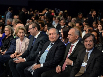 Armenia President attends official opening of World Economic Forum