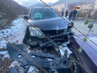 Սյունիքում բախվել են 38-ամյա վարորդի 06-ն ու 15-ամյա դպրոցականի վարած Nissan-ը. կա վիրավոր (ֆոտո)