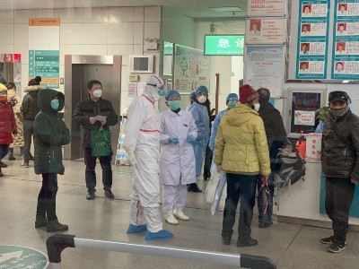 Chinese coronavirus: death toll rising, China closes cities