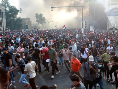 Protests in Iraq, 12 dead