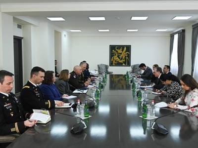 ԱԳ նախարար Զոհրաբ Մնացականյանը հանդիպել է Կանզաս նահանգի Ազգային գվարդիայի պատվիրակության հետ