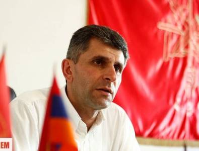 «Հրապարակ». «Բոլորը պետք է Հայաստանի իշխանությունների սիրելին լինեն». Արցախում ընտրությունների երկրորդ փուլ կլինի
