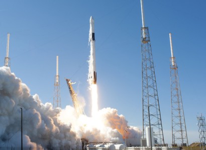 ԱՄՆ-ում մեկնարկել է Falcon 9 հրթիռ-կրիչի թռիչքը՝ Starlink ինտերնետ-արբանյակների խմբի հետ