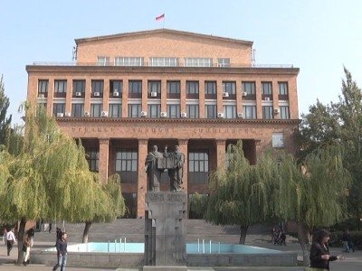 Ինչո՞ւ է ԵՊՀ ռեկտորին ներկայացվող պահանջներից հանվել 3 տարվա փորձ ունենալու պահանջը