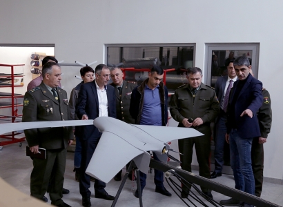 Armenian army's general staff chief visits UAVLAB