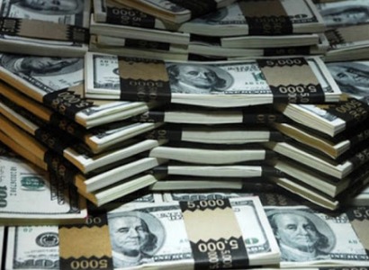 US billionaires spend hundreds of millions of dollars on presidential campaign