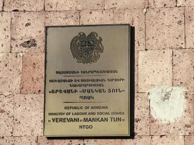 Աբսուրդ է՝ Ռազմիկ Աբրահամյանին չեն կալանավորում, Լիանա Կարապետյանին կալանավորում են. փաստաբանը Վճռաբեկ կդիմի