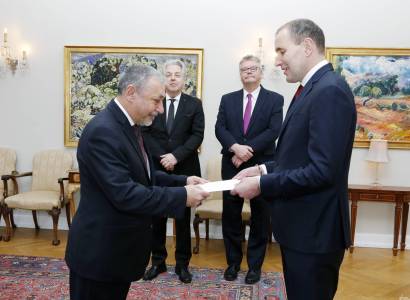 Armenia Ambassador presents Letters of Credence to Iceland President