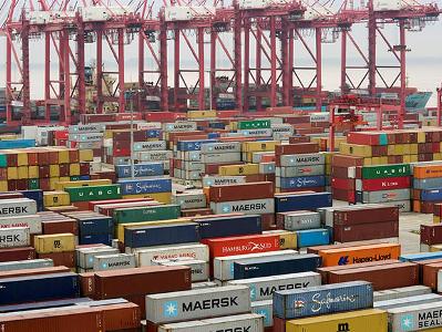 China to halve tariffs on number of goods imported from US