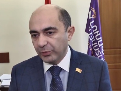 Իշխանությունը անդադար իր ոտքի վրա է կրակում. Մարուքյանը՝ «Իմ քայլ»-ի աղմկահարույց նախագծերի մասին
