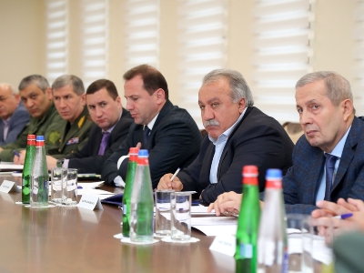 Armenia MOD administrative complex hosts inter-agency commission's session