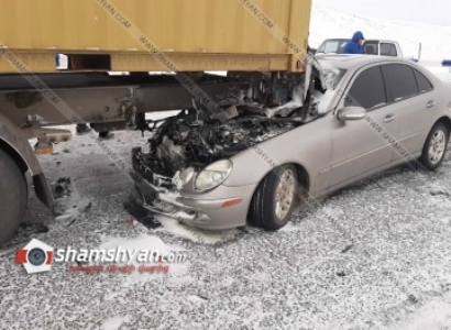 Major road accident in Armenia’s Shirak, 2 injured