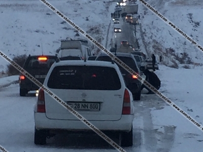 150 vehicles stuck because of snowstorm in Syunik province (PHOTO)