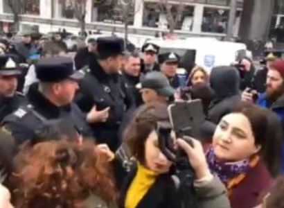 Police use violence against female journalists in Azerbaijan