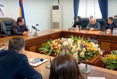 «Հրապարակ». «Իշխանությունը ցանկանում է սեւ-սպիտակի կռիվ տանել». Ինչո՞ւ էին ԲՀԿ-ականները զայրանում
