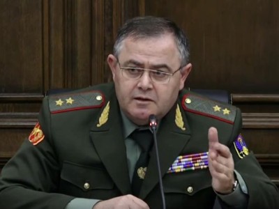 «Այո, աշխատանքներ տարվում են այդ ուղղությամբ». Արտակ Դավթյանը՝ բանակում արտոնյալների մասին