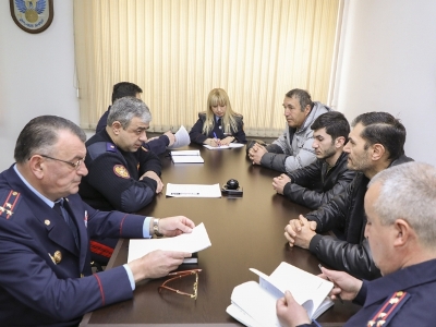 ՔԿ-ում հանդիպում է եղել մահացած զինծառայողի հարազատների հետ (ֆոտո)