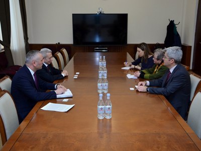 Armenian finance minister receives Head of EU Delegation
