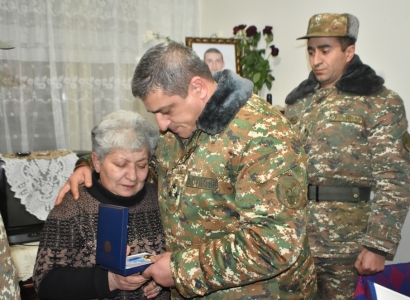 Armenia President posthumously awards soldiers who died during avalanche (PHOTOS)
