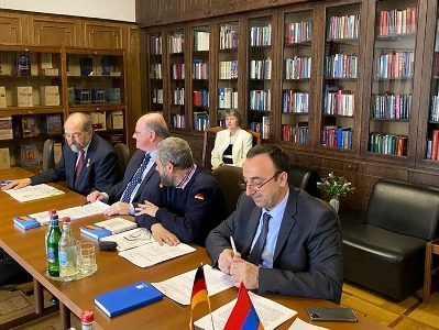 Представители КС Армении обсудили с немцами конституционные вопросы