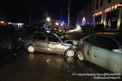 Two cars collide in Armenia’s Kapan, 1 passenger dead
