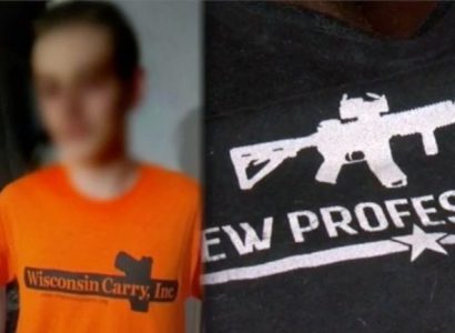 В США подростки подали в суд на школу из-за запрета носить футболки с изображением оружия