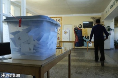 Newspaper: Armenia constitutional referendum to be held without video cameras?